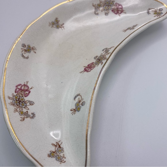 Vintage Crescent Moon Waterloo Potteries Forget Me Not Pattern Jewelry Dish - Picture 2 of 8